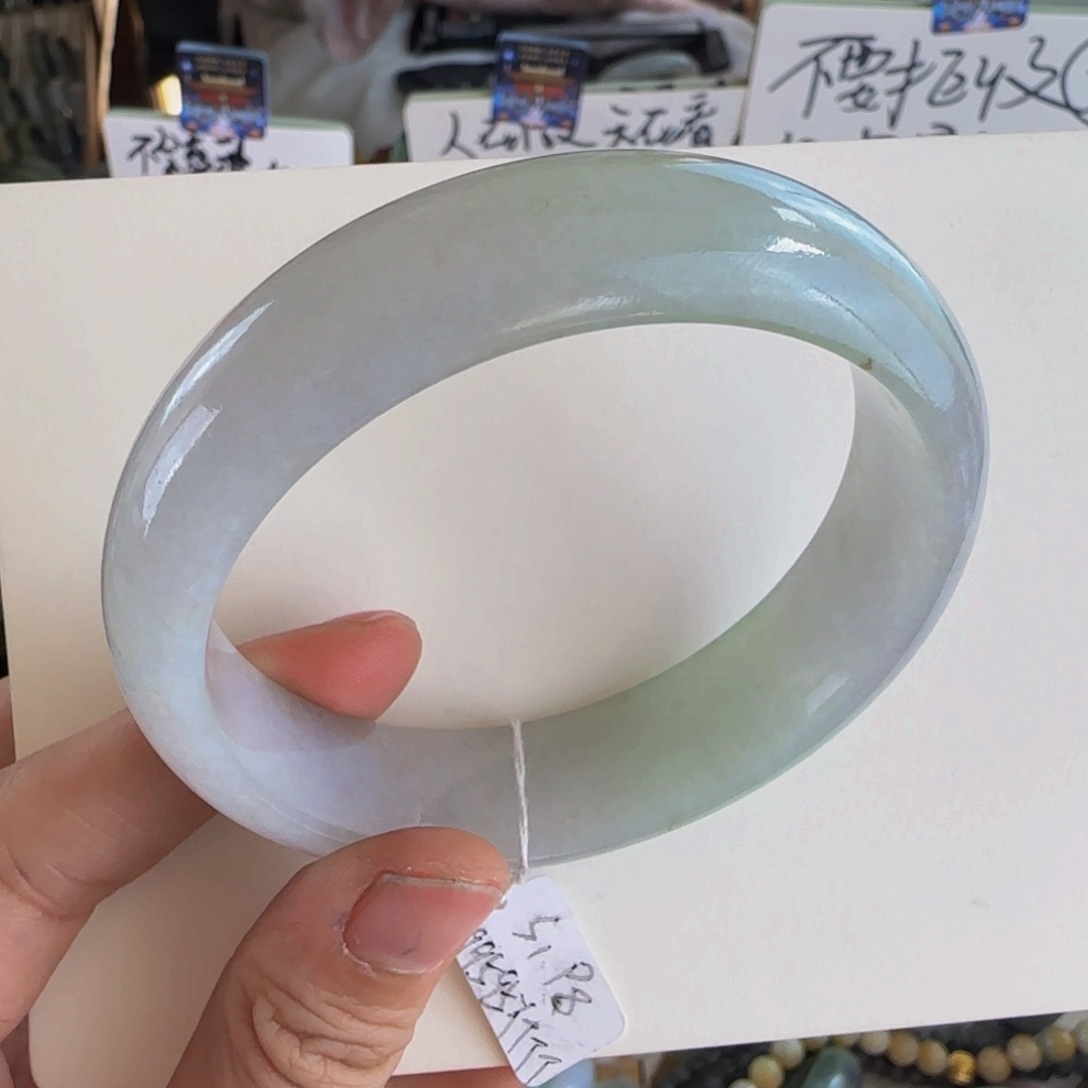 翡翠手镯未镶嵌昕**比老坑61