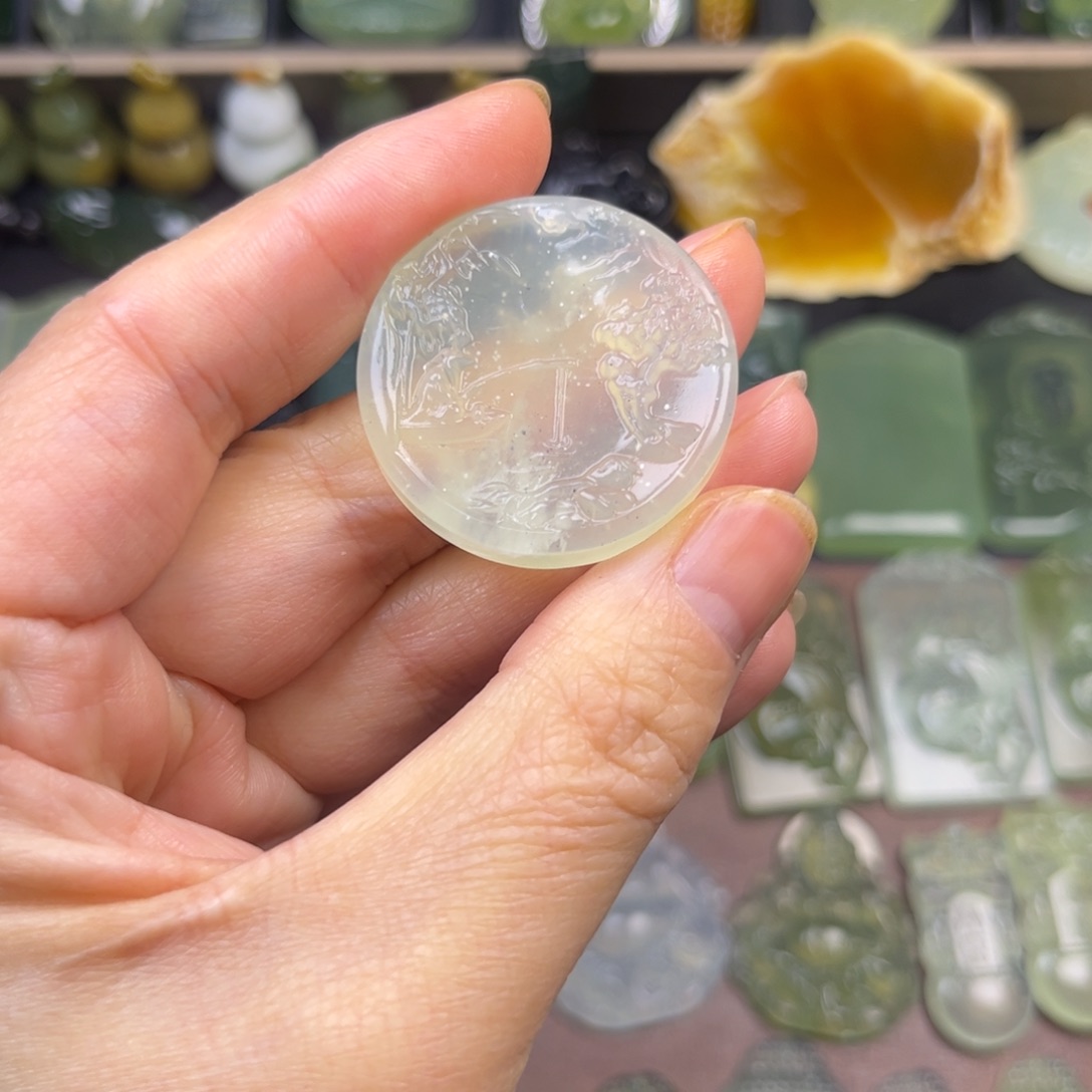 蛇纹石玉未镶嵌吊坠(赠链)