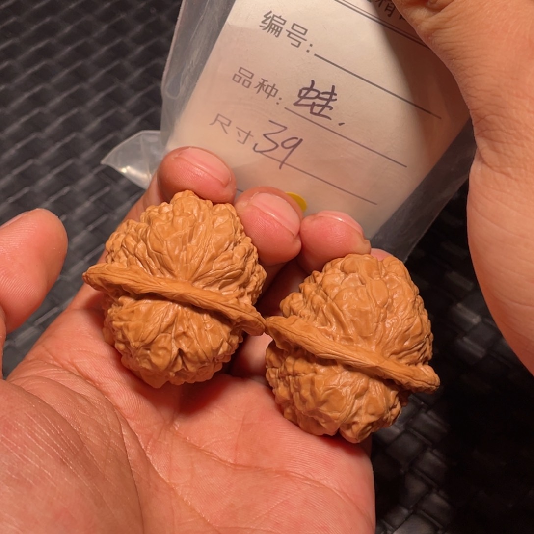 文玩核桃吊坠文玩