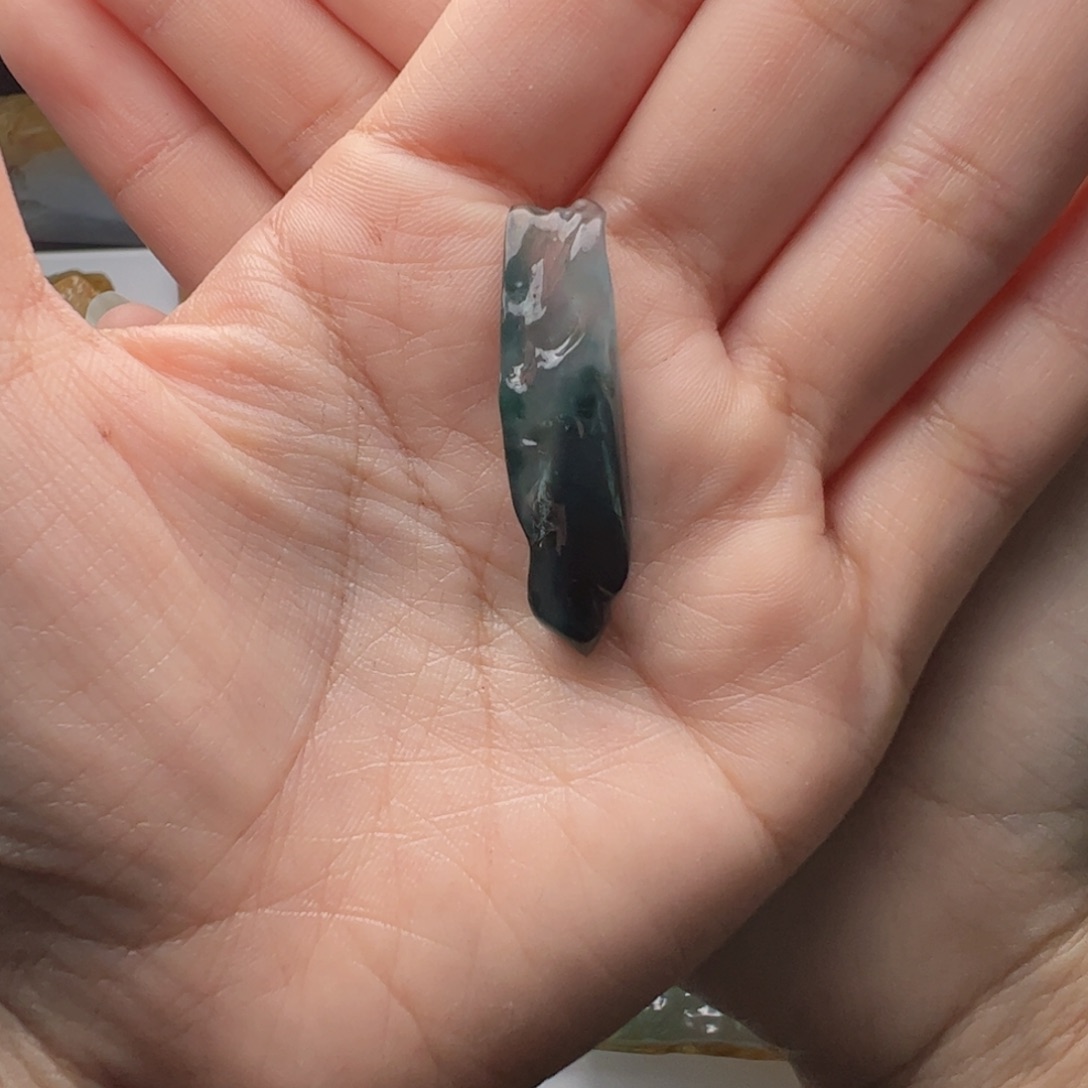 未镶嵌定制翡翠不包工