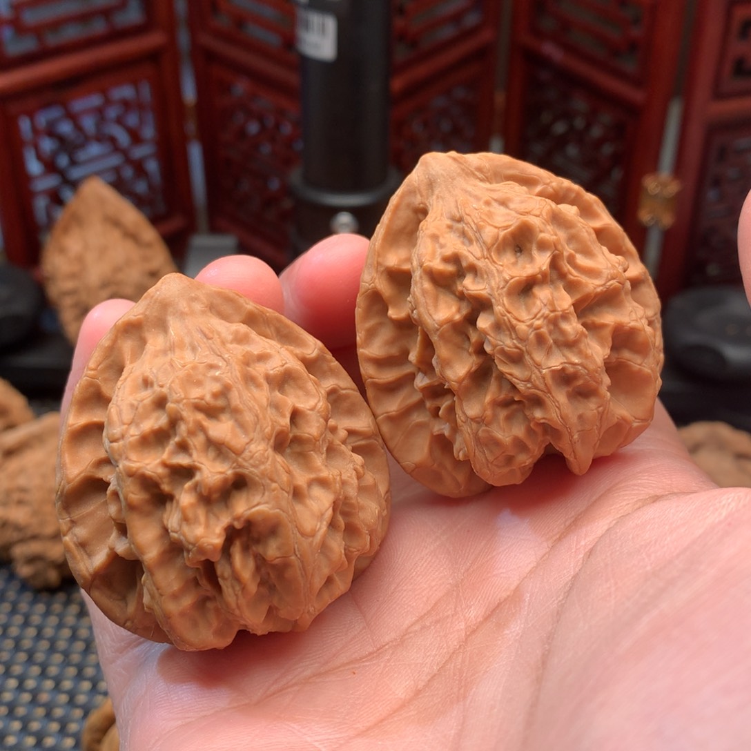 文玩核桃把件梨木台42