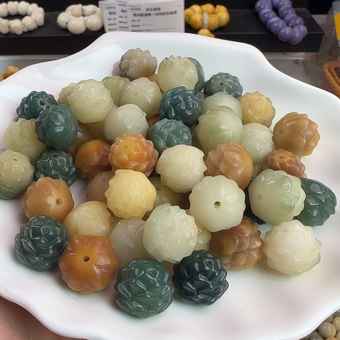 菩提根/象牙果手串卡16多宝莲花15颗