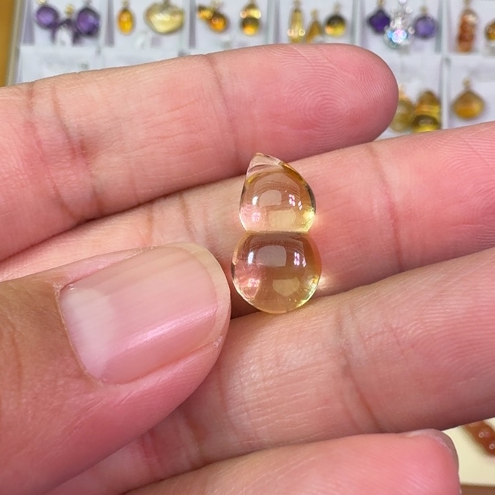 颈饰未镶嵌黄晶吊坠