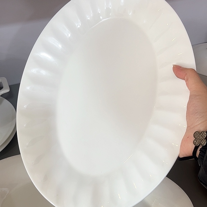 碗微瑕骨瓷鱼盘金边一个