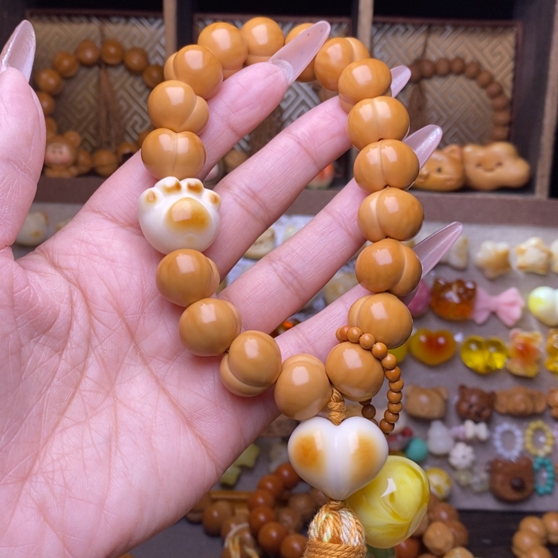 猴头核桃把件猴头屁桃手持