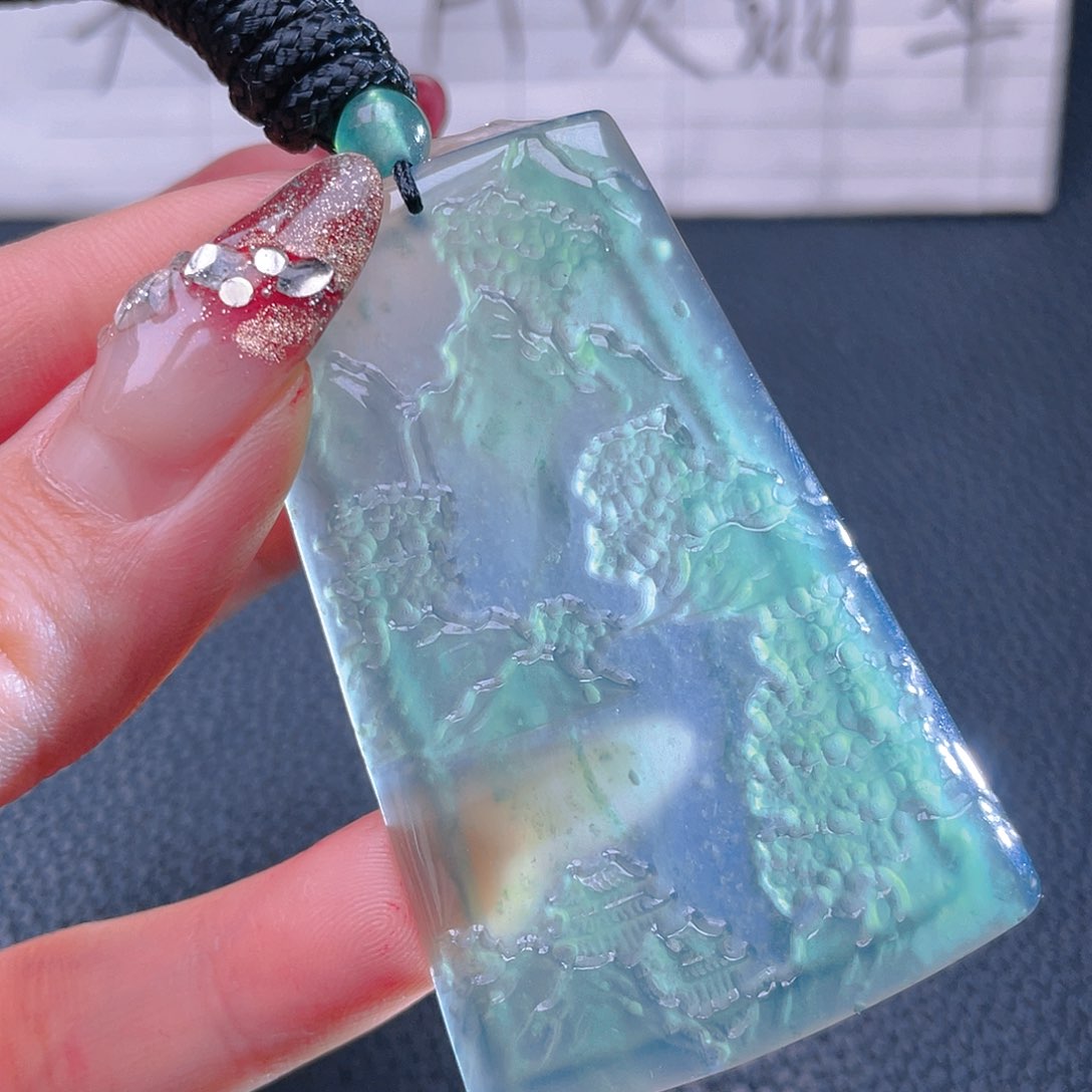 翡翠颈饰未镶嵌8888888888888888