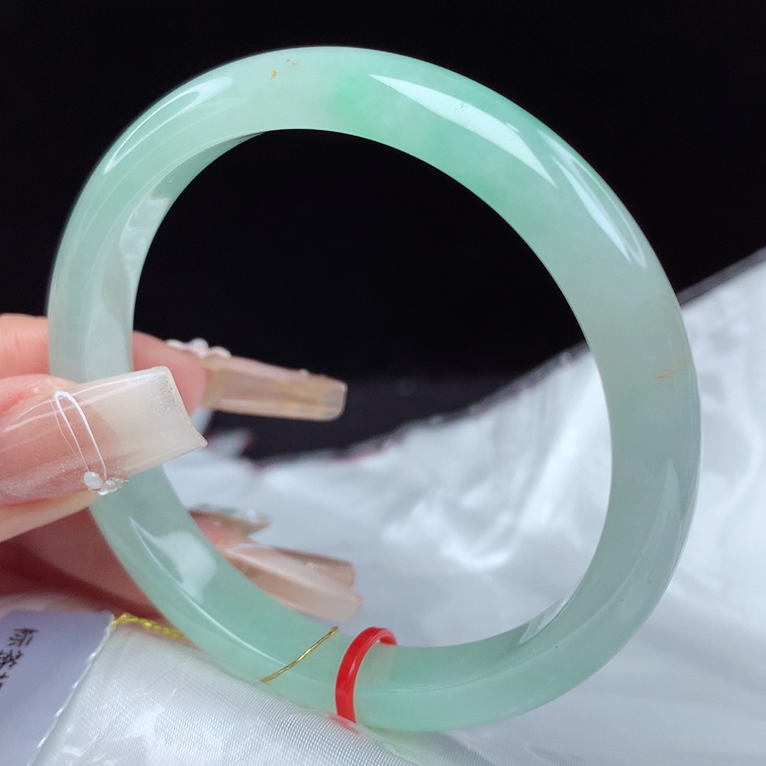 翡翠手镯未镶嵌55圈3038