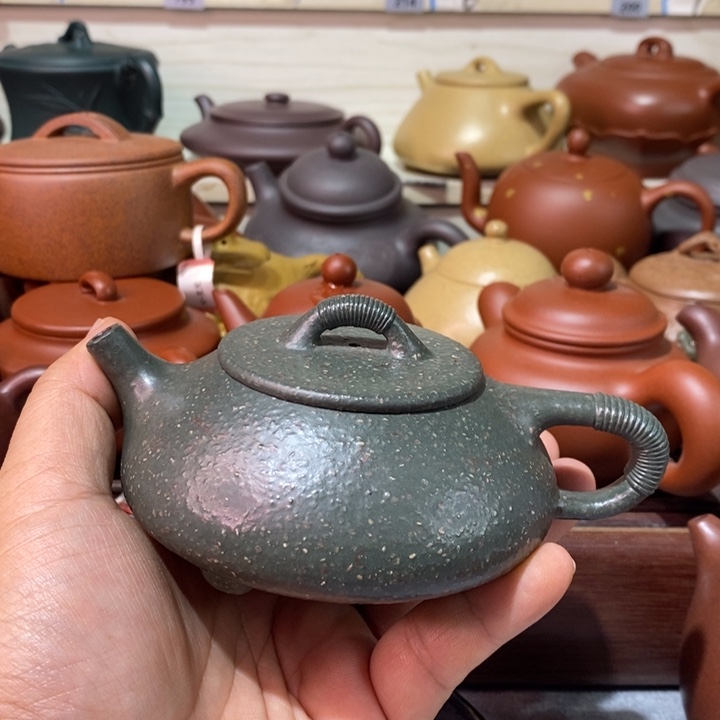 用***9茶壶紫砂精工制作