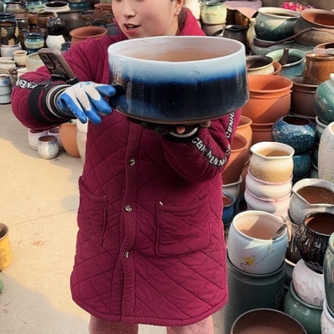 口26高14瑕疵盆子。