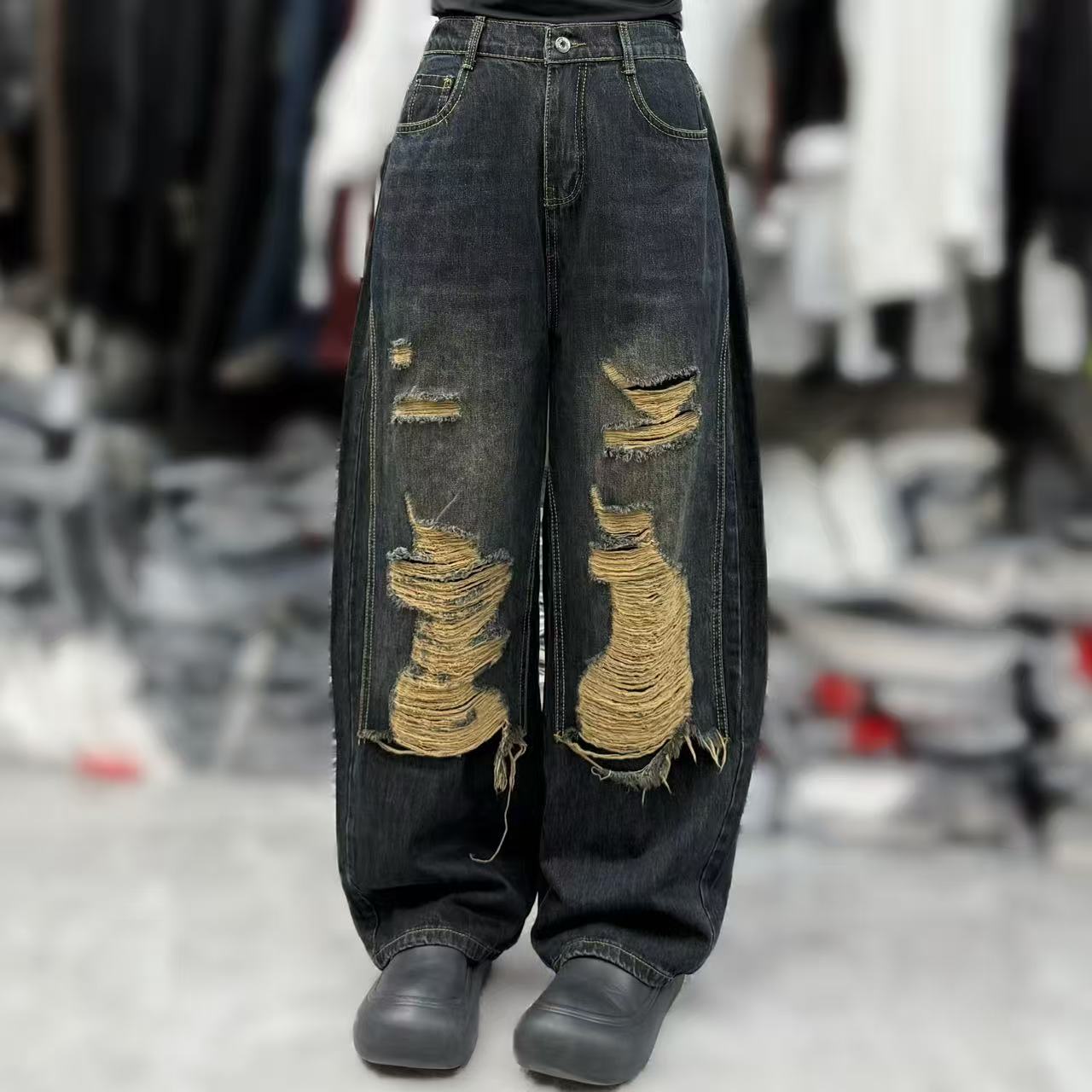 弯刀显瘦假破洞洋气秋季上新 复古牛仔裤