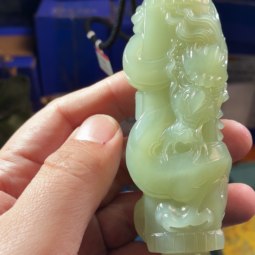 和田玉（糖玉）未镶嵌颈饰