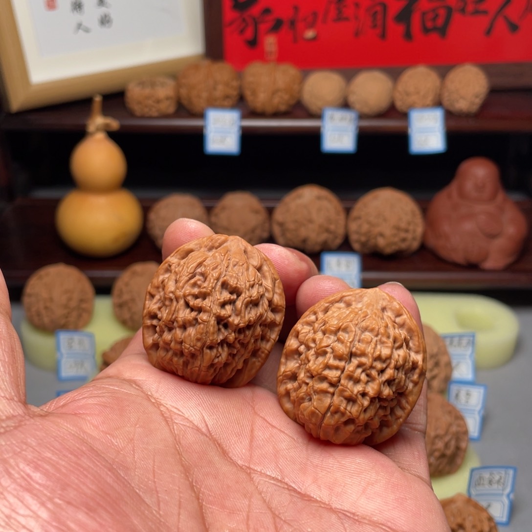 文玩核桃吊坠34莲花虎头全品