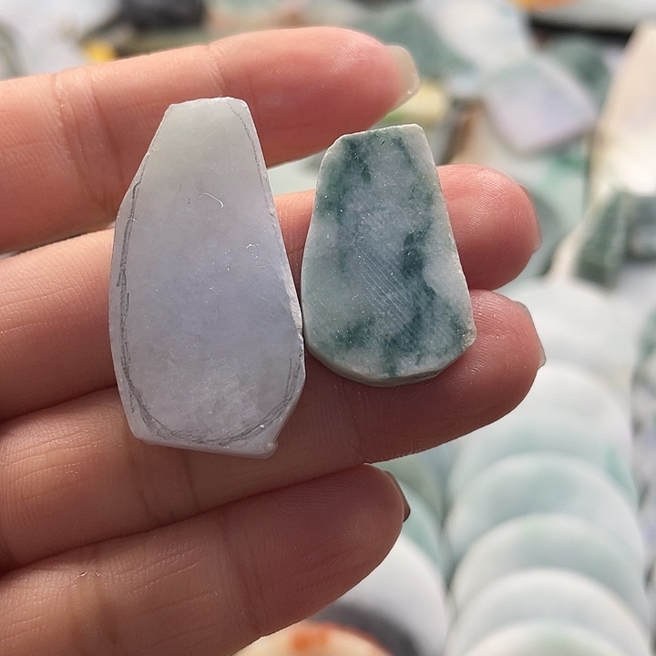 颈饰未镶嵌翡翠1