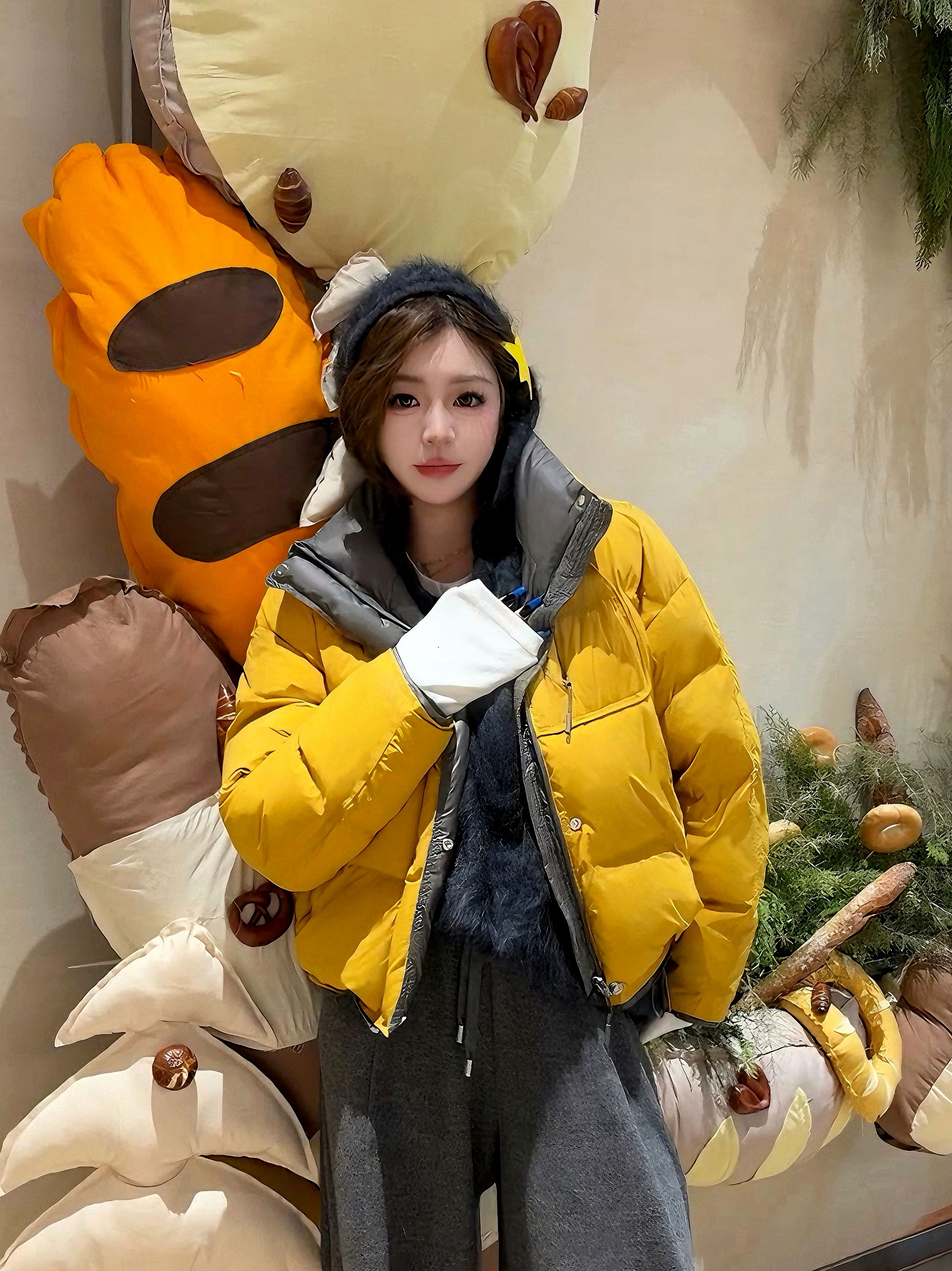 25年新款韩版立领独特设计时尚休闲加厚短款小个子白鸭绒羽绒服