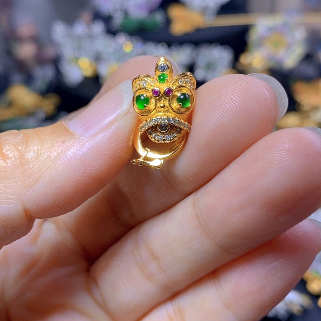 翡翠耳钉银S925镶嵌天然翡翠