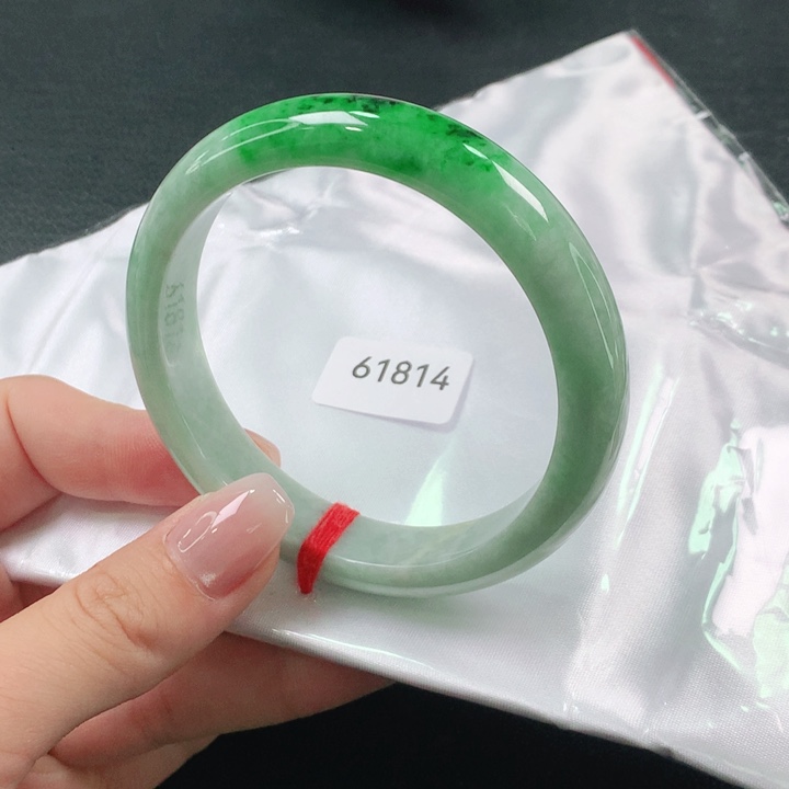 翡翠手镯未镶嵌天然翡翠手镯01