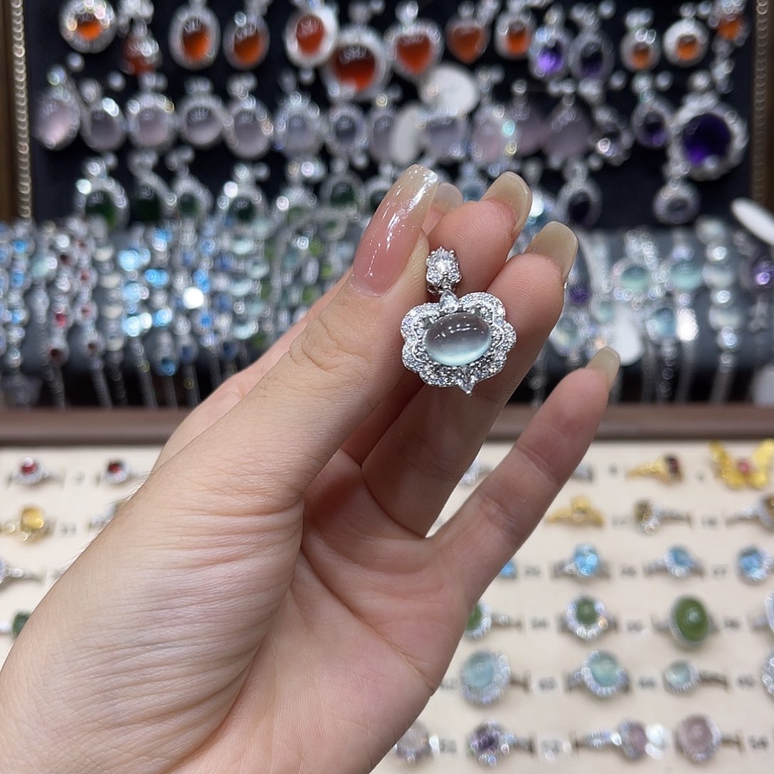 银S925镶嵌蛇纹石玉戒指