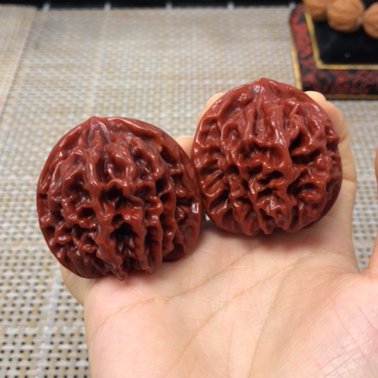 文玩核桃把件帝王