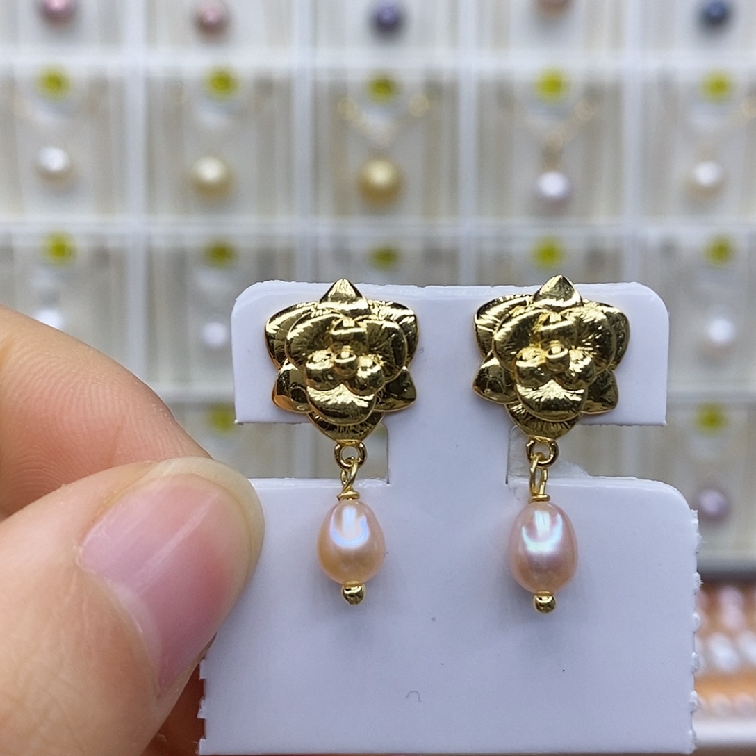 银S925镶嵌吊坠(赠链)淡水珍珠