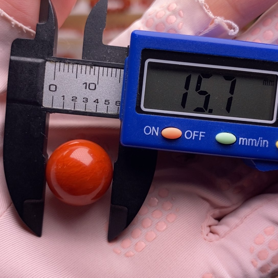 南红玛瑙配饰未镶嵌