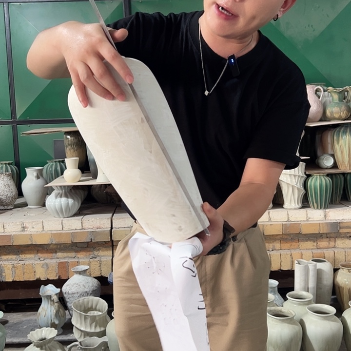 景德镇陶瓷花瓶微瑕