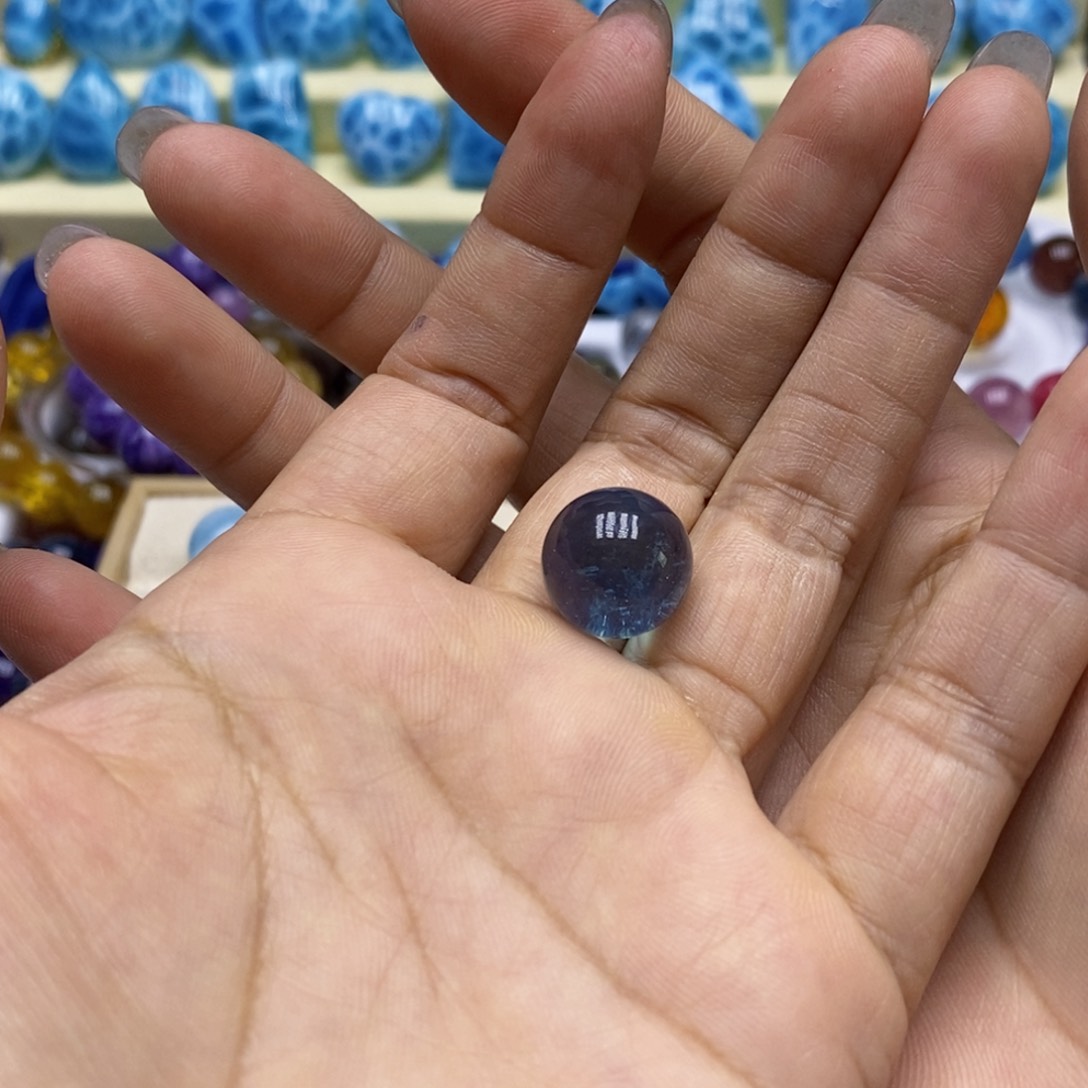 针钠钙石（海纹石）颈饰未镶嵌大****津