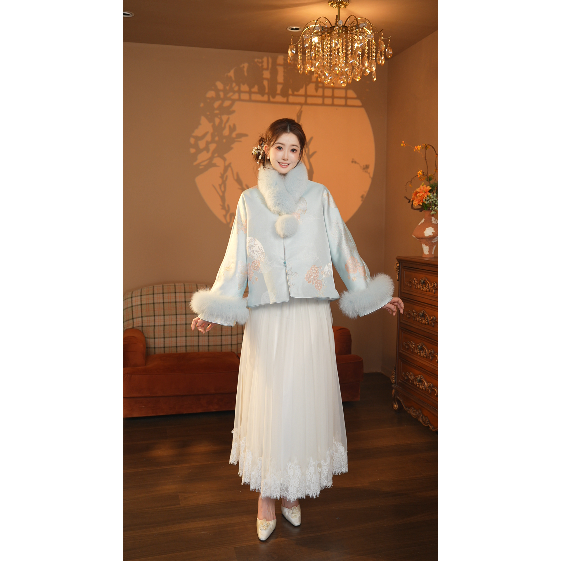 4店-2112【清水定制】真狐狸毛领内含90白鸭绒  秋冬国风套装NQK840