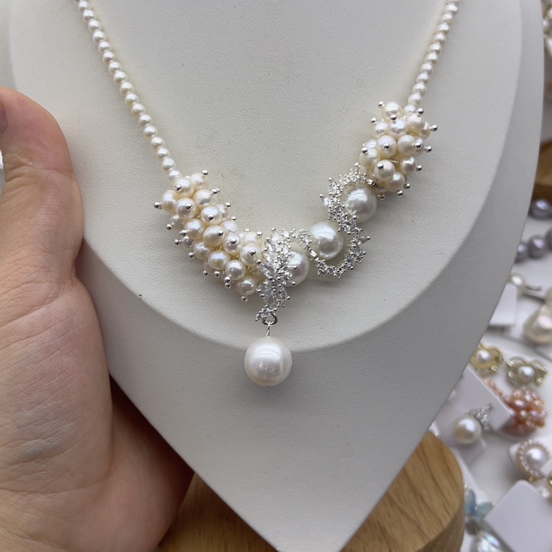 未镶嵌颈饰淡水珍珠