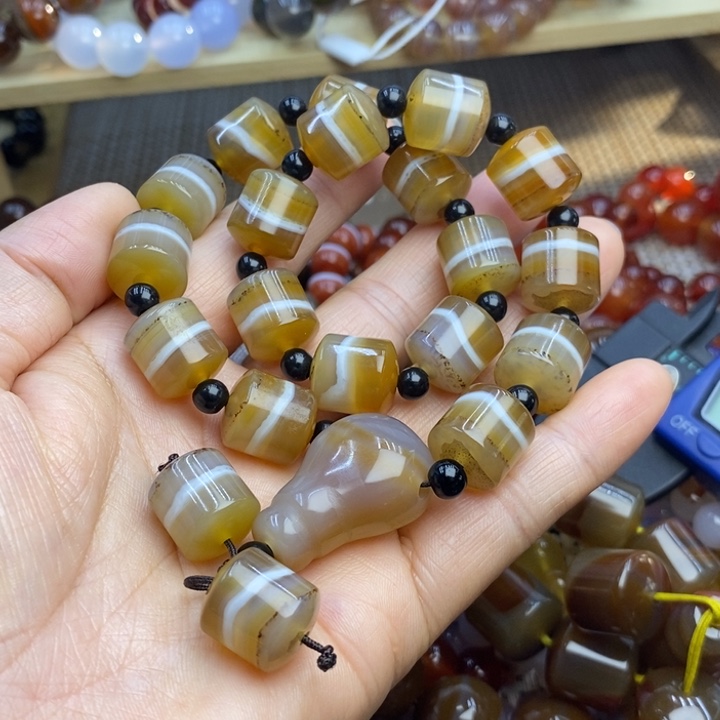 妙***闻玛瑙/玉髓未镶嵌手链