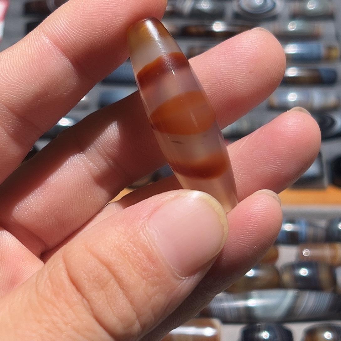 迎***树玛瑙/玉髓未镶嵌颈饰