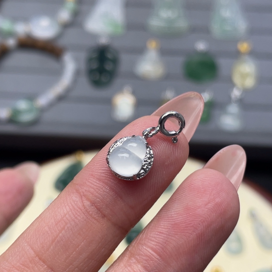 翡翠银S925镶嵌颈饰潘多拉葫芦