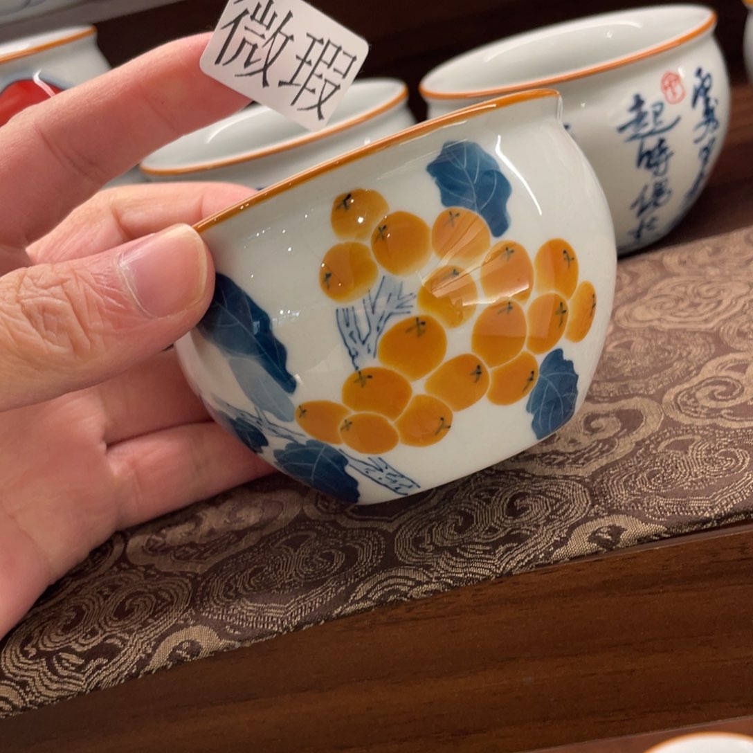 釉下手绘茶具微瑕