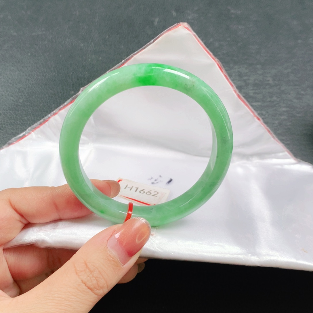 翡翠未镶嵌手镯03