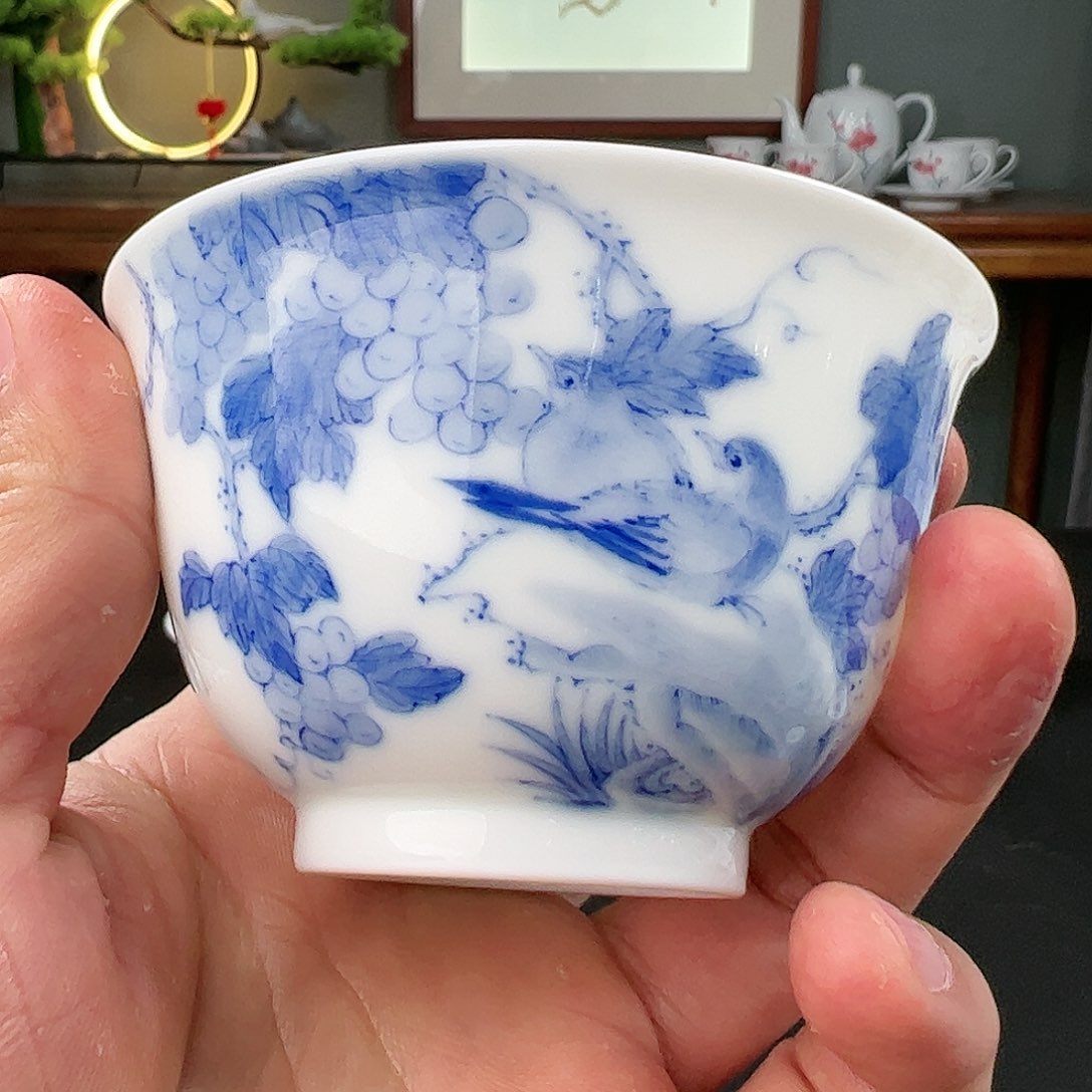 青花花鸟直口主人杯