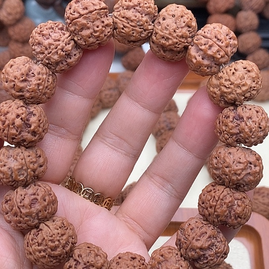 吊坠金刚菩提红油皮纽扣