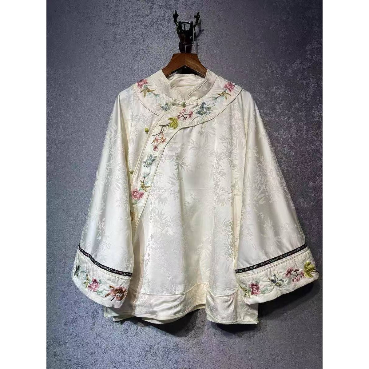 新中式国风重工刺绣提花竹子小衫春装女款2025年新款今年流行337