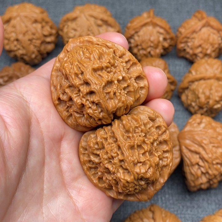 吊坠文玩核桃全品40三角疆