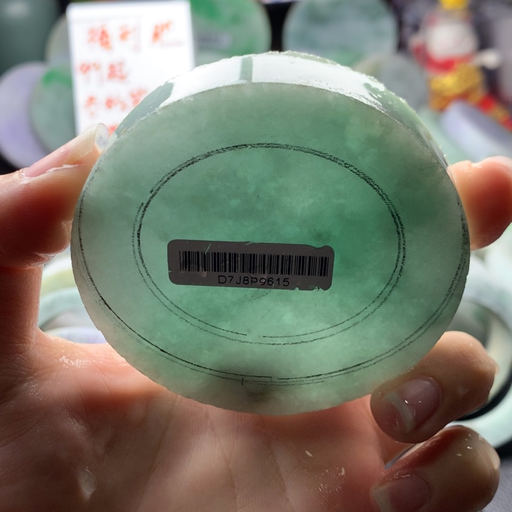 未镶嵌手镯定制翡翠