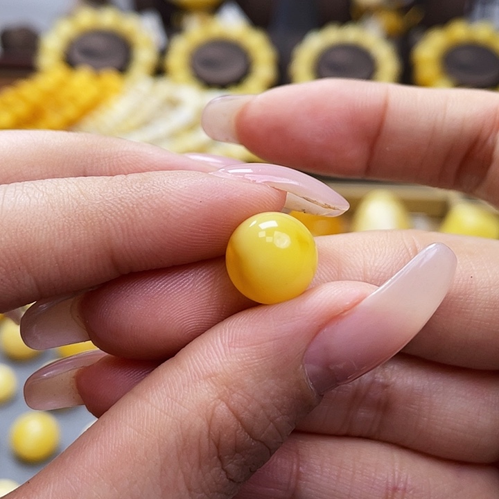 琥珀裸石未镶嵌单珠尺寸11.5mm带皮色
