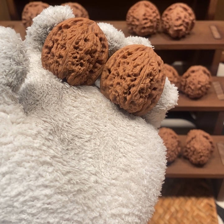 38 尺寸高炮南疆石核桃