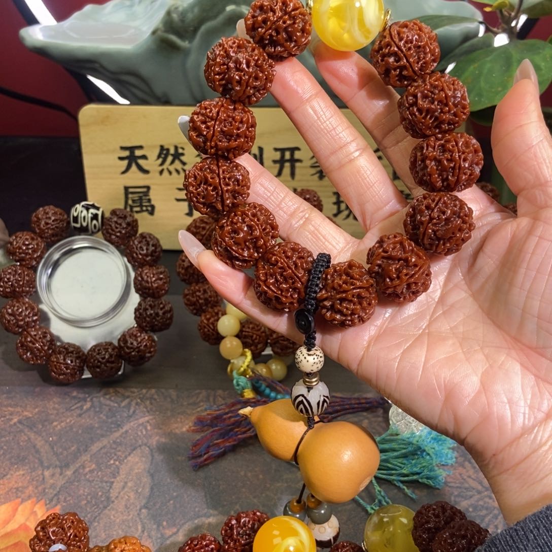 金刚菩提吊坠623。                