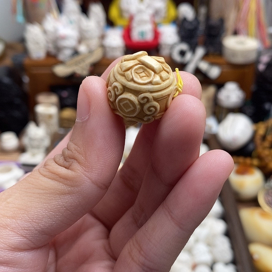 鹿骨把件c39聚宝盆三通