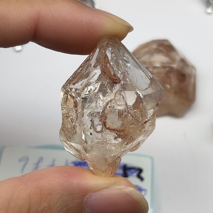 堂***o未镶嵌水晶颈饰巴基斯坦红泥闪灵钻