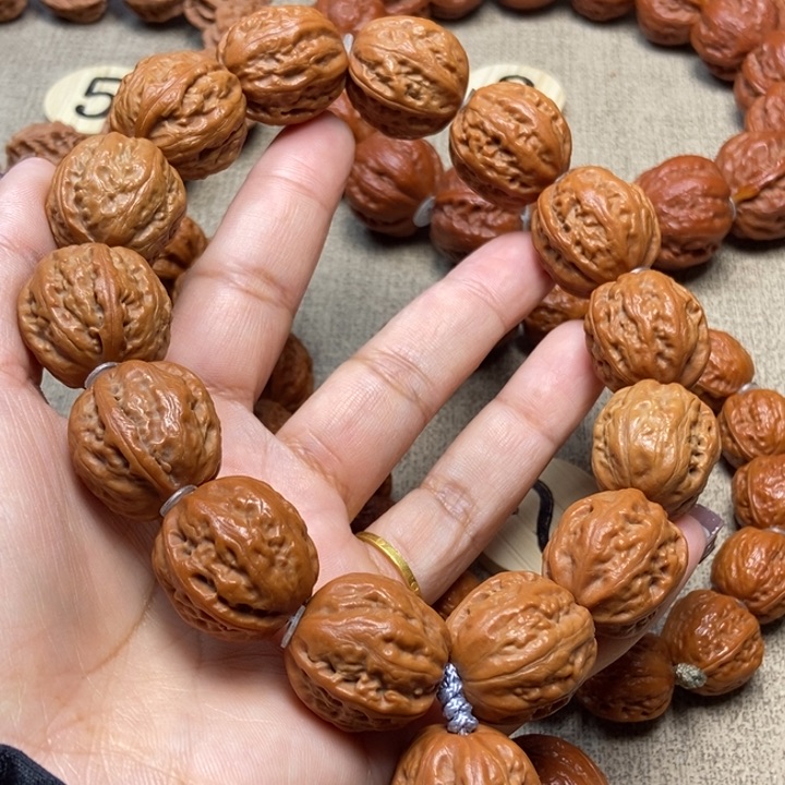 文玩核桃吊坠粗筋八棱