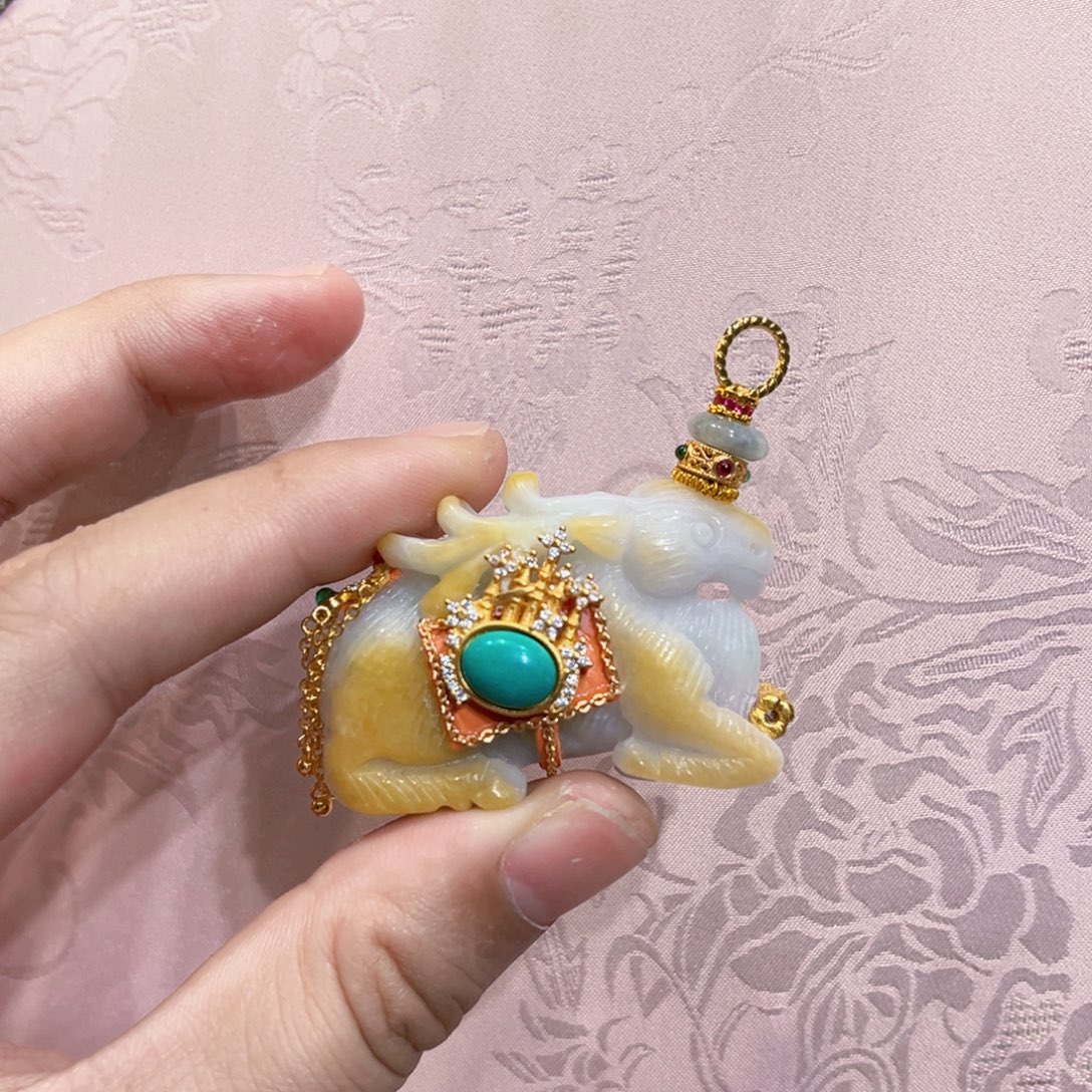 翡翠合金吊坠(赠链)