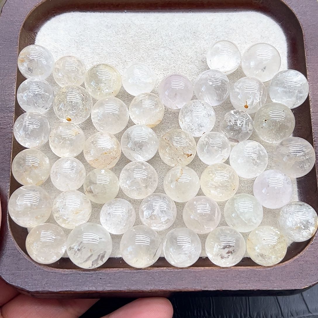 水晶未镶嵌珠宝半成品13 胶花球13-16mm（一盘）