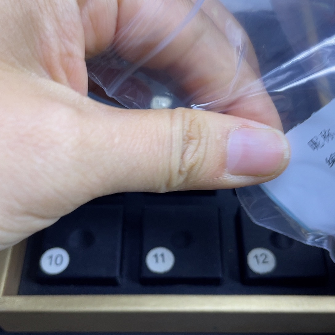 柒***）查罗石未镶嵌扣数字