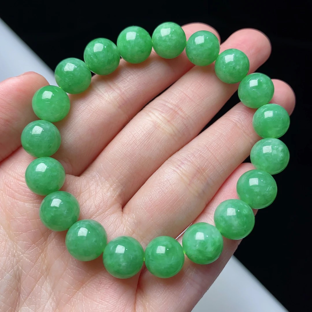 缅甸天然翡翠A货阳绿满绿圆珠手链卡10mm女士满色素圈玉手串