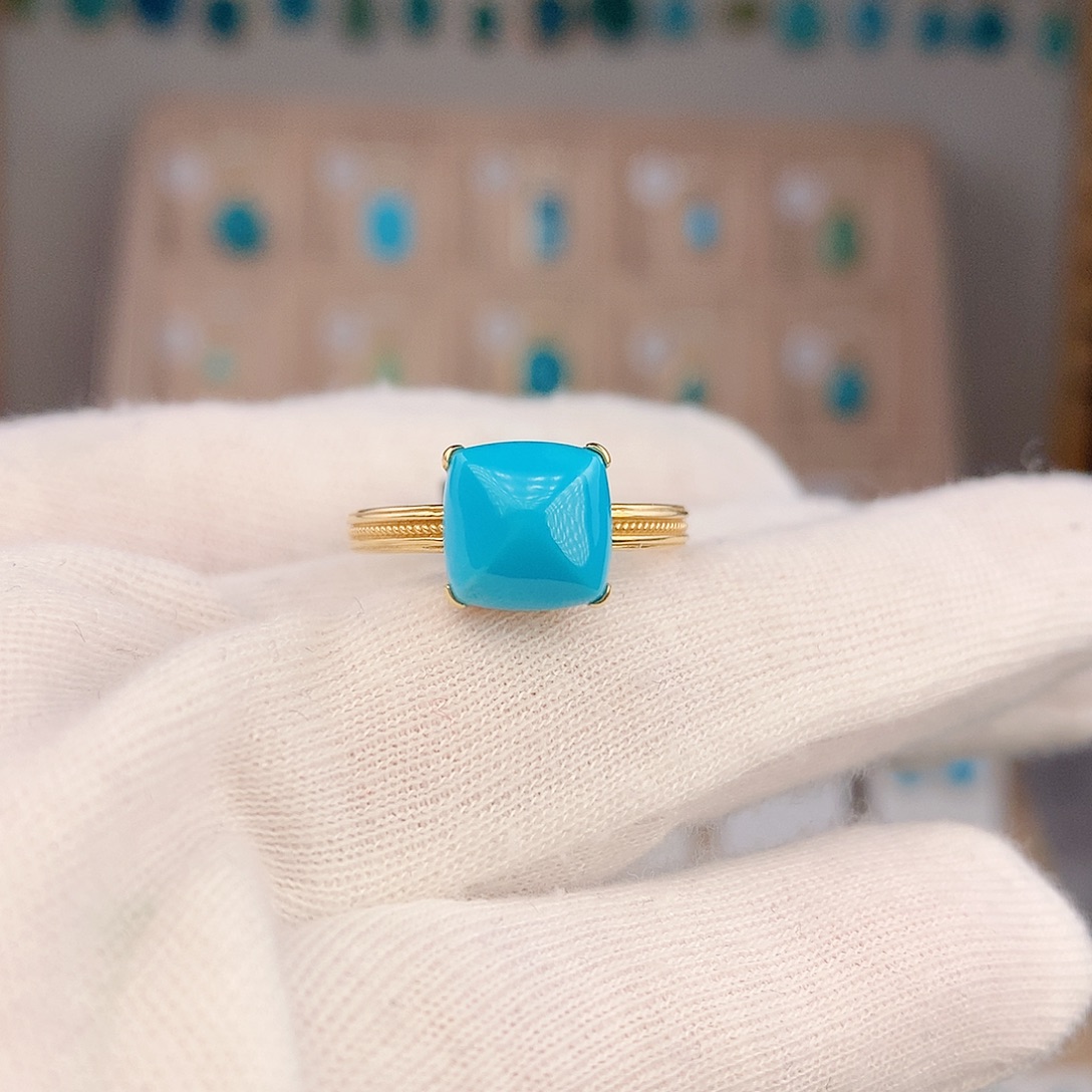 绿松石18K金镶嵌戒指