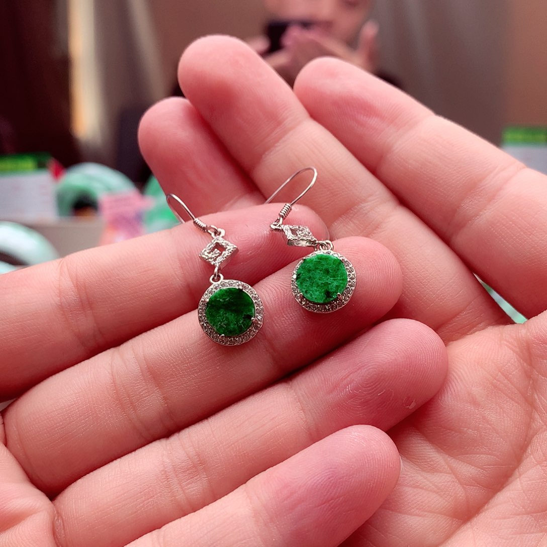 翡翠未镶嵌手镯缅甸翡翠